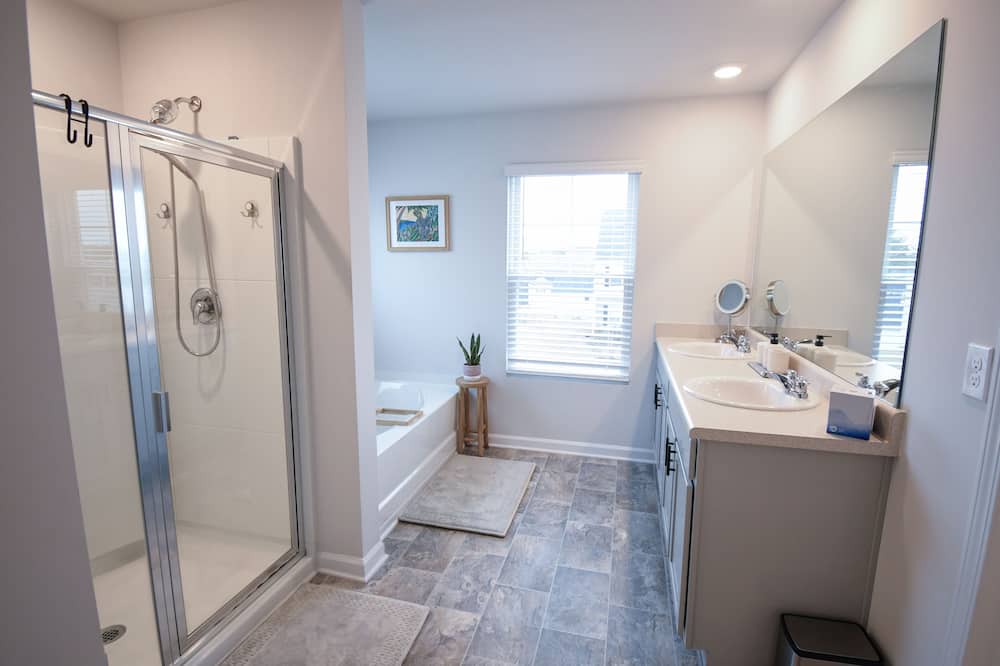 Photo of Bathroom in Grovetown