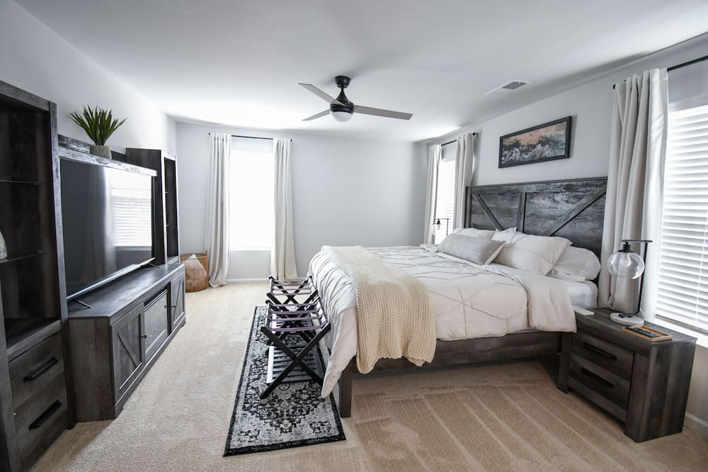 Photo of Bedroom in Grovetown