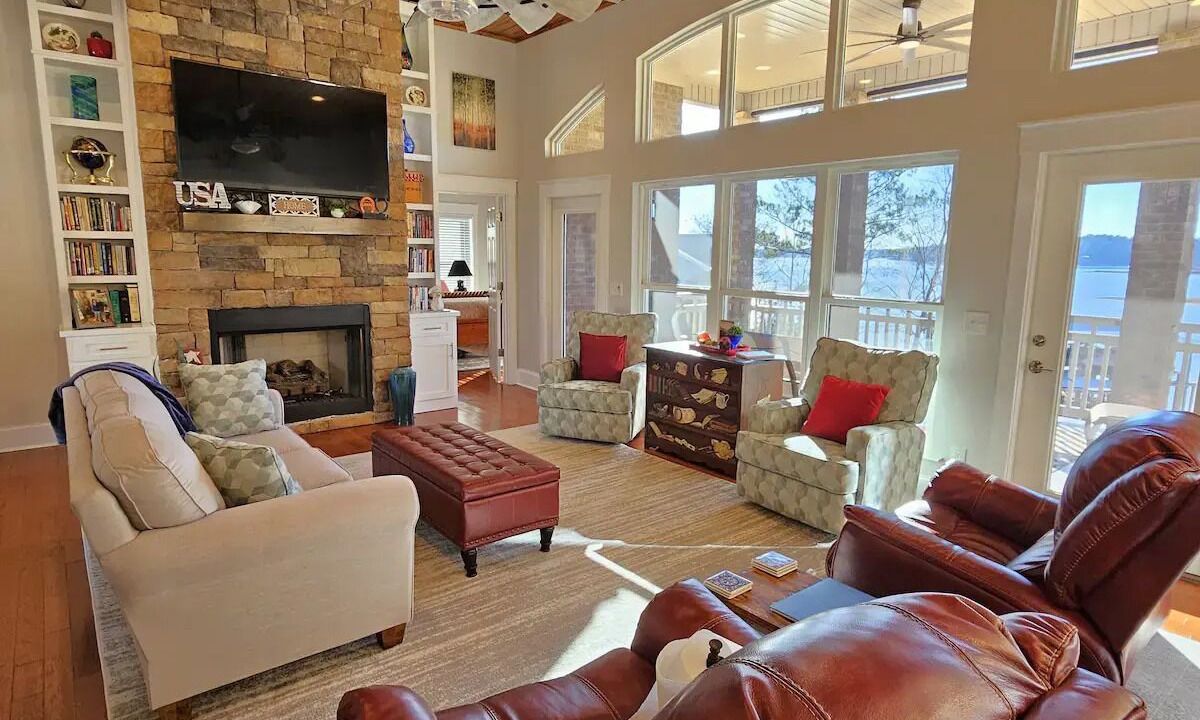 Photo of Livingroom in Shady Bay