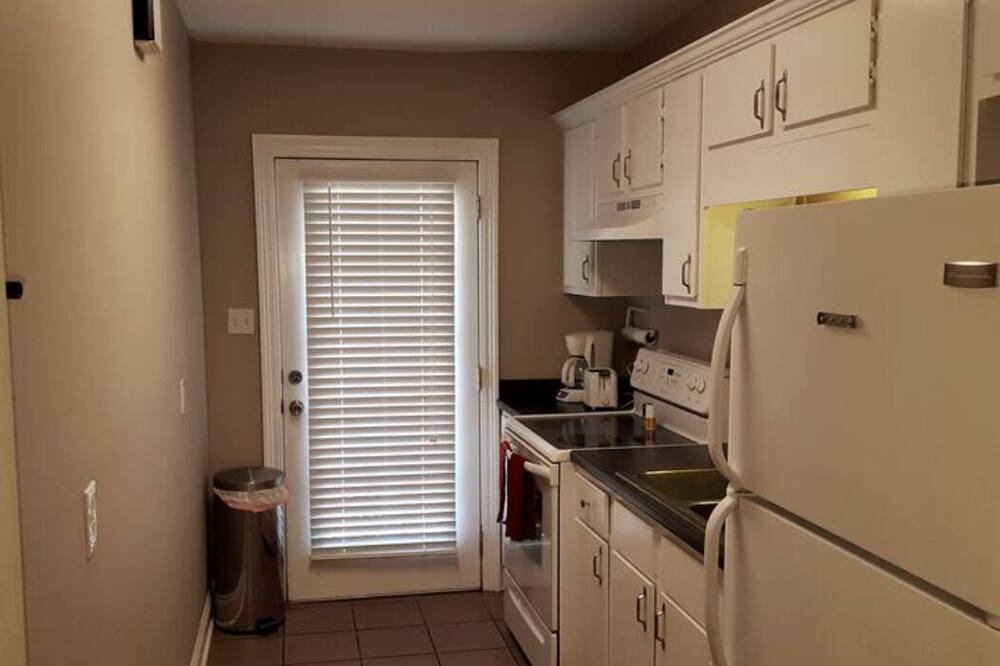 Photo of Kitchen in Mid-City