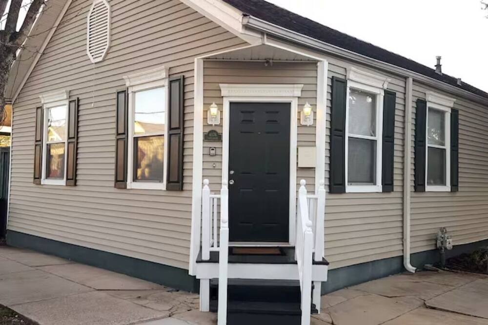 Photo of Outdoor in Mid-City