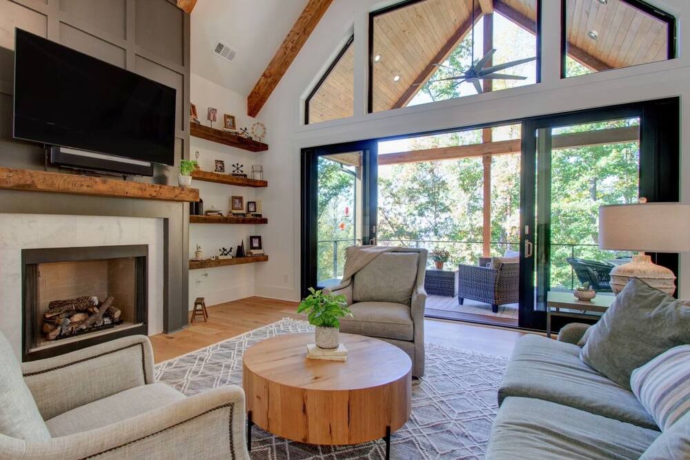 Photo of Bedroom in Reed Creek