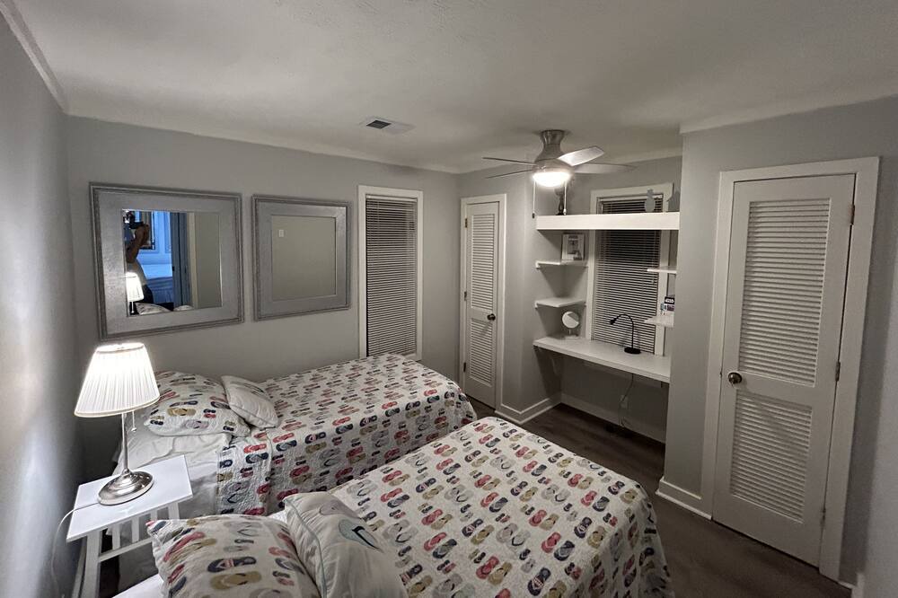 Photo of Bedroom in LaGrange