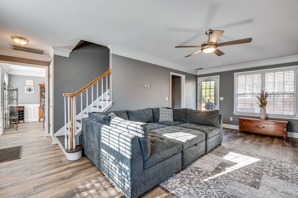 Photo of Livingroom in Mableton