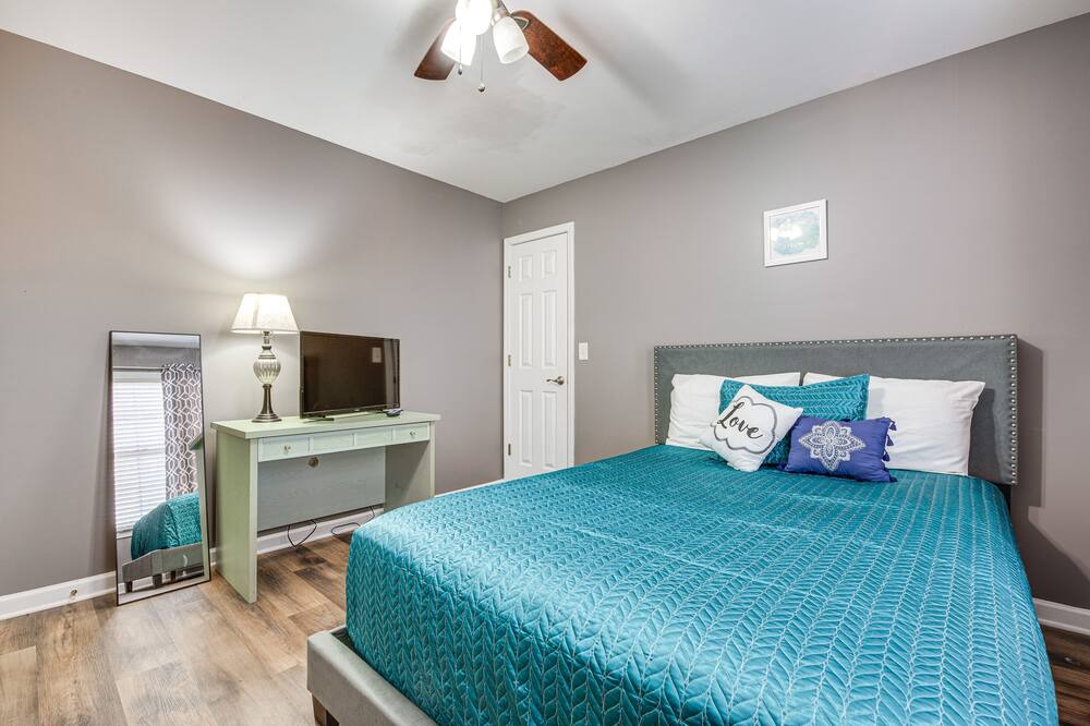 Photo of Bedroom in Mableton