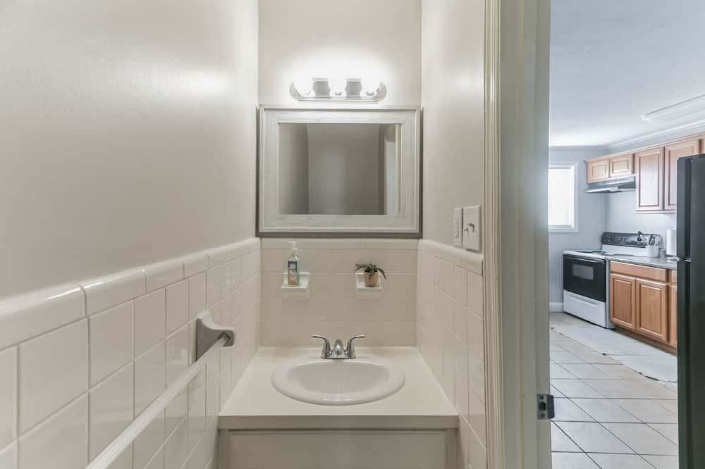 Photo of Bathroom in Albany
