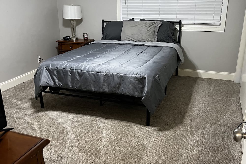 Photo of Bedroom in Albany