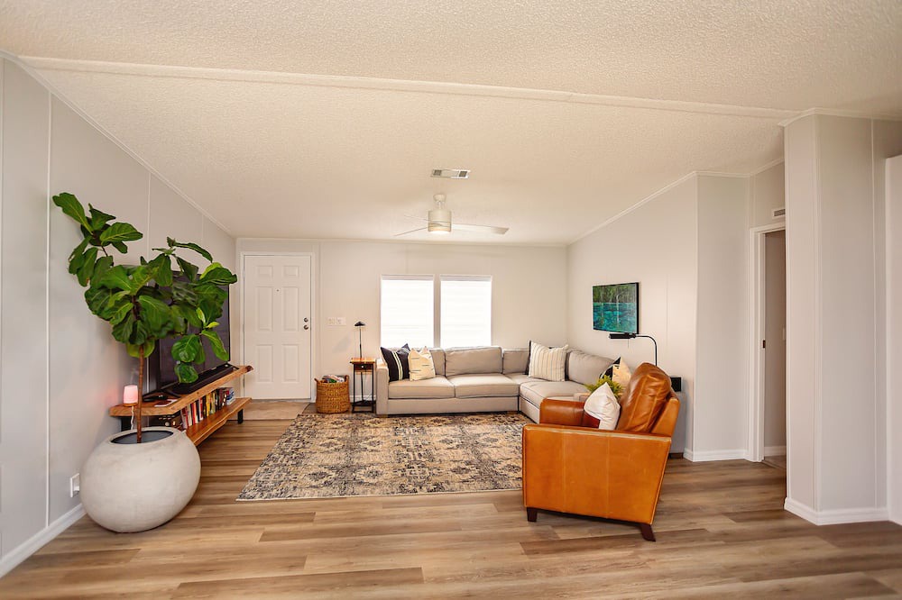 Photo of Livingroom in Branford