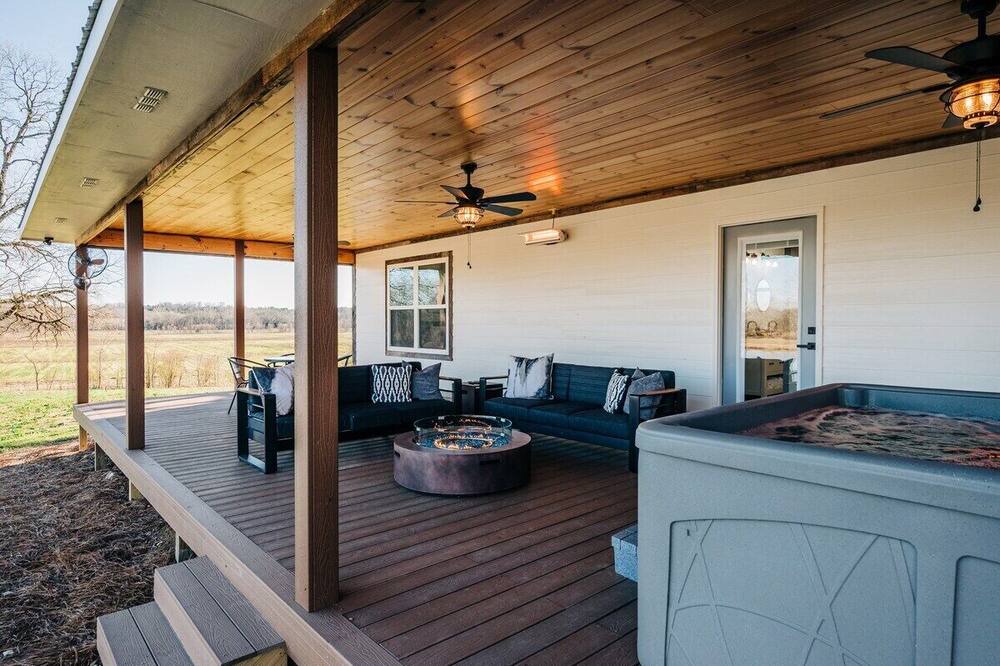 Photo of Patio Balcony in Starkville