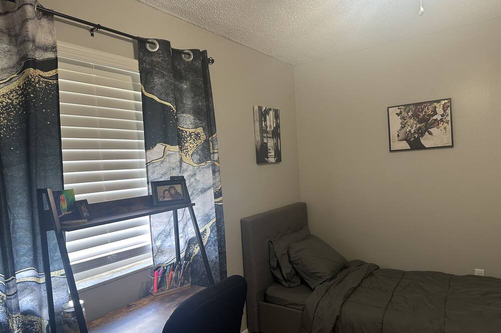 Photo of Bedroom in Winter Springs