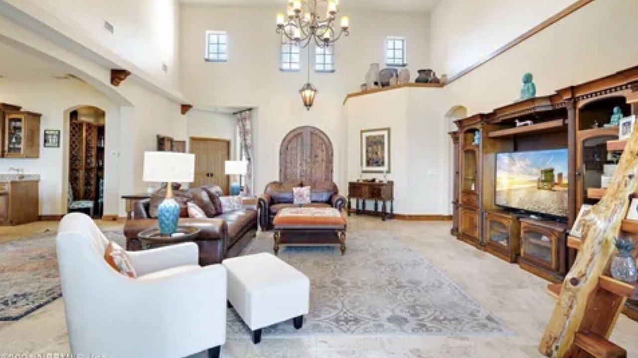Photo of Livingroom in Crescent City