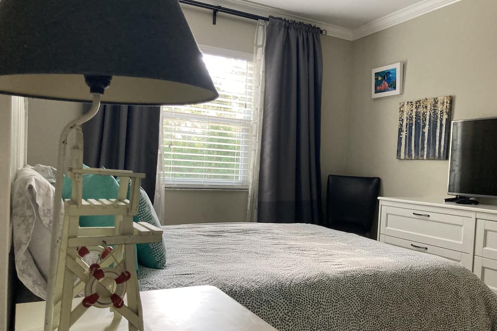 Photo of Bedroom in Casselberry