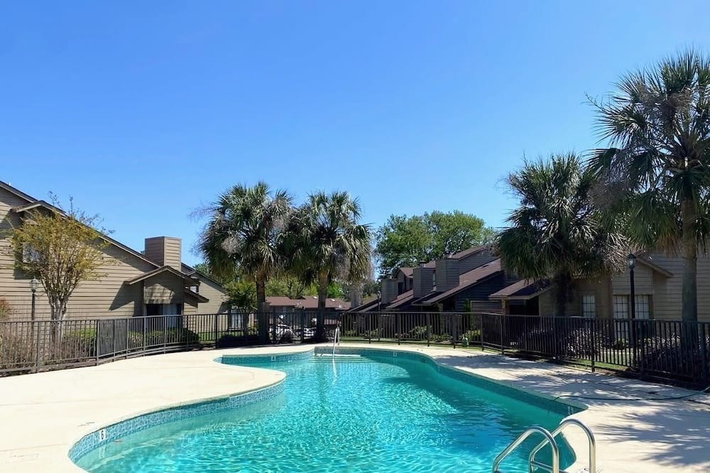 Photo of Outdoor in Daphne