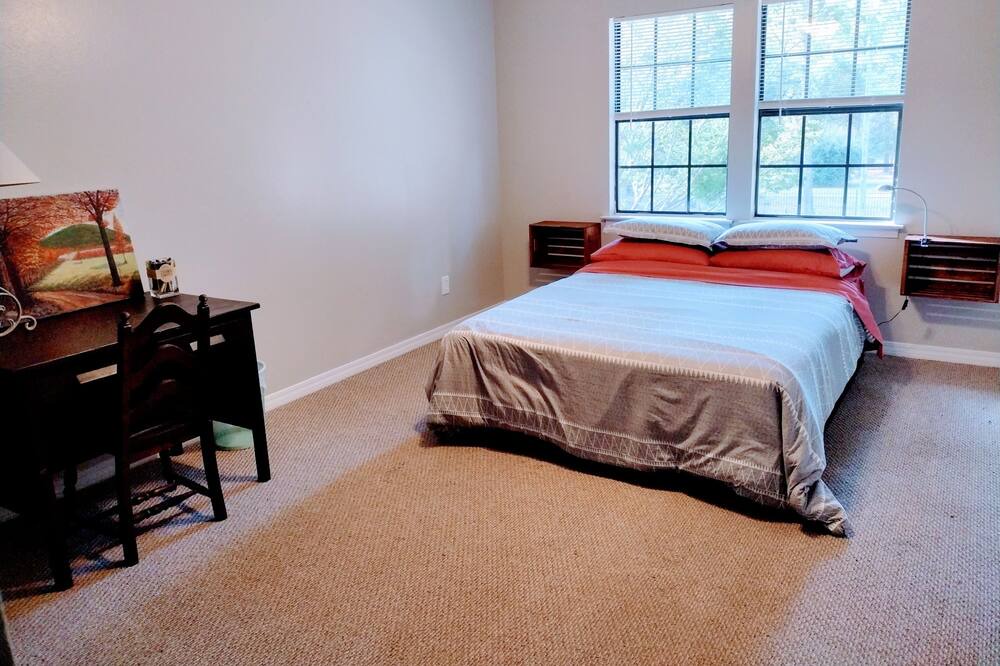 Photo of Bedroom in Daphne