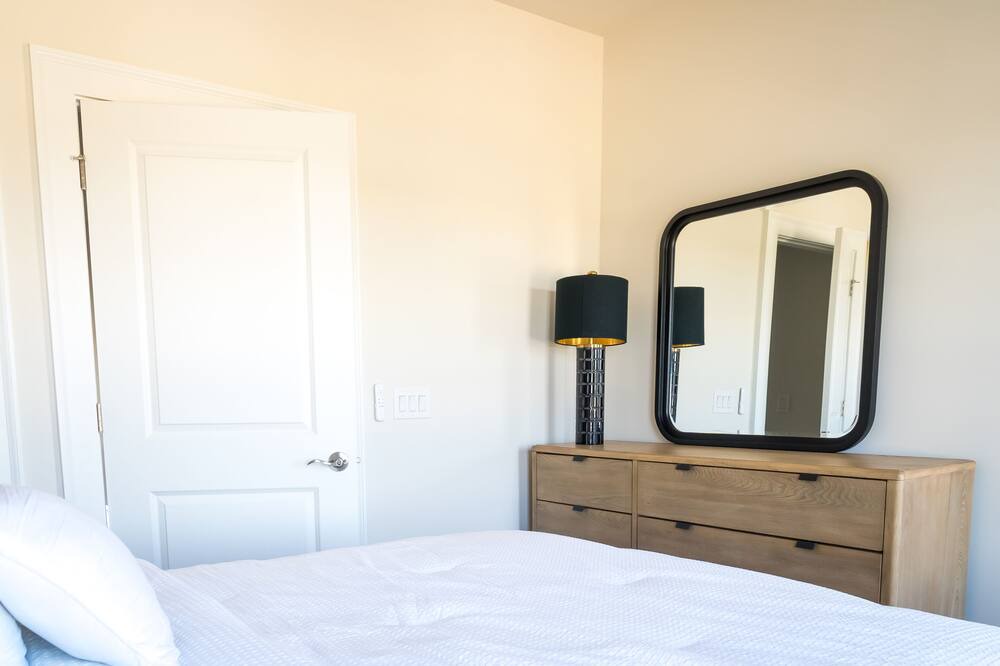 Photo of Bedroom in Hitch Village - Fred Wessels Homes