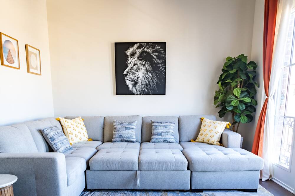Photo of Livingroom in Hitch Village - Fred Wessels Homes