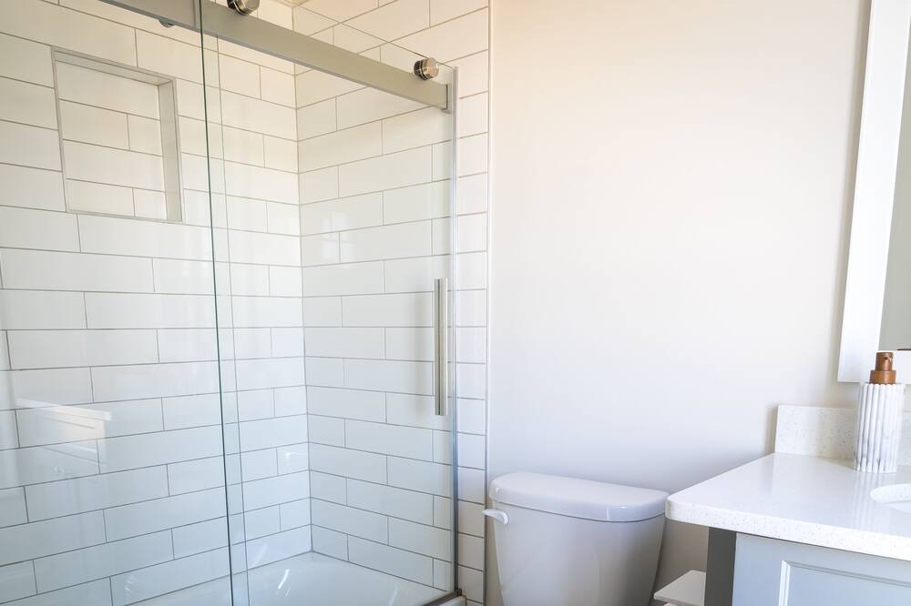 Photo of Bathroom in Hitch Village - Fred Wessels Homes