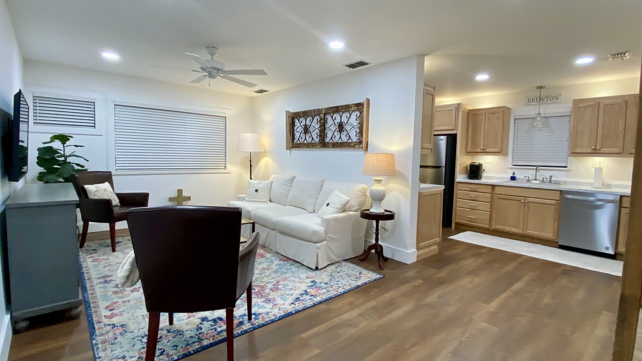 Photo of Livingroom in Brewton