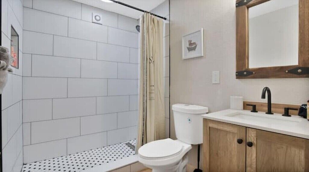 Photo of Bathroom in Umatilla