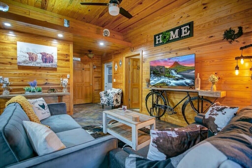 Photo of Livingroom in Umatilla