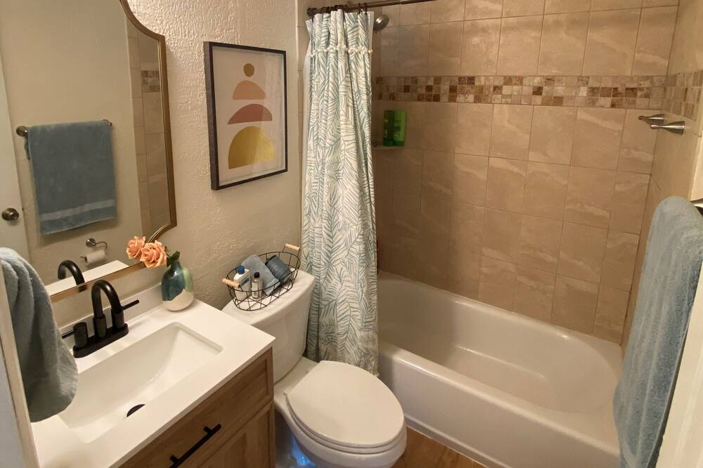 Photo of Bathroom in Holland By The Sea