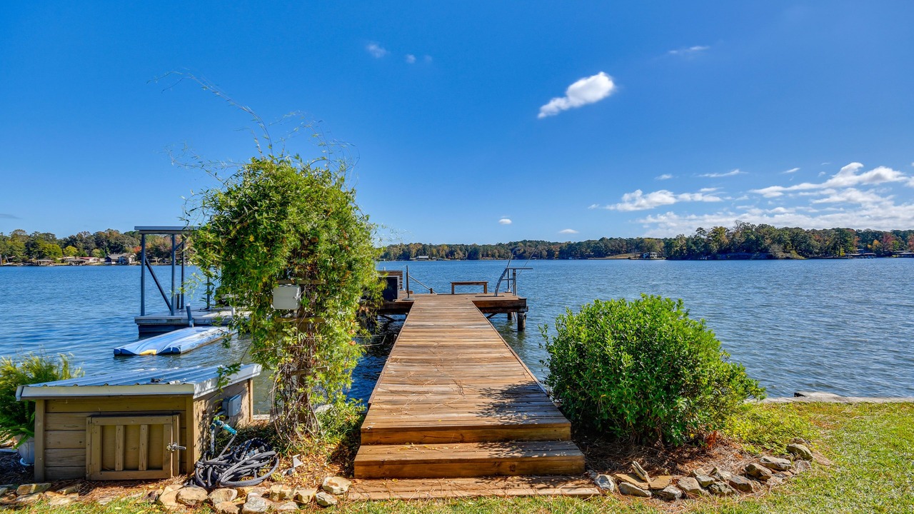 Photo of Outdoor in Smith Mountain Estates