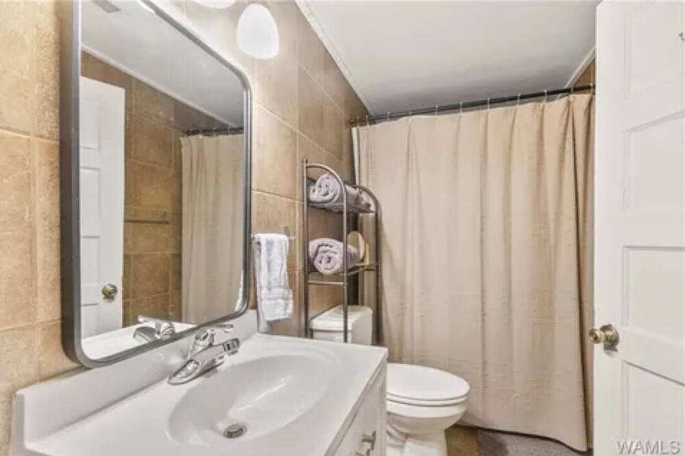 Photo of Bathroom in Tuscaloosa