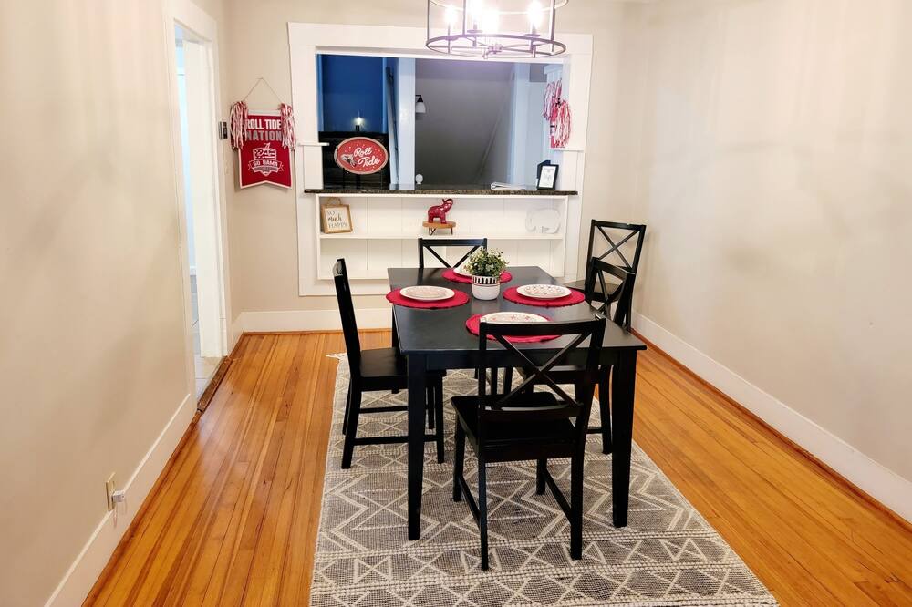 Photo of Bedroom in Tuscaloosa