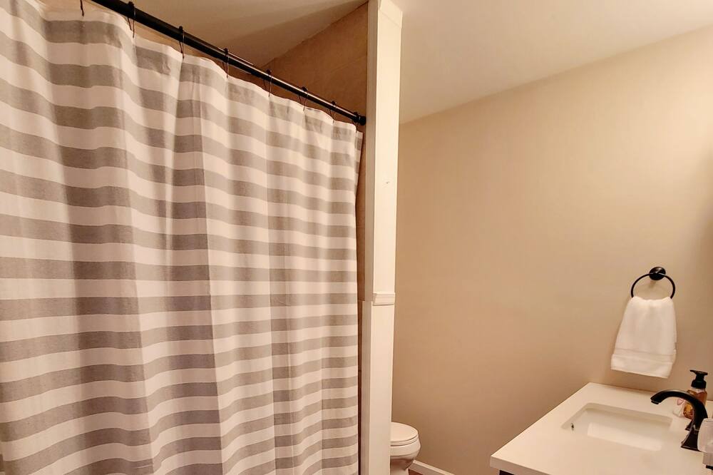 Photo of Bathroom in Tuscaloosa