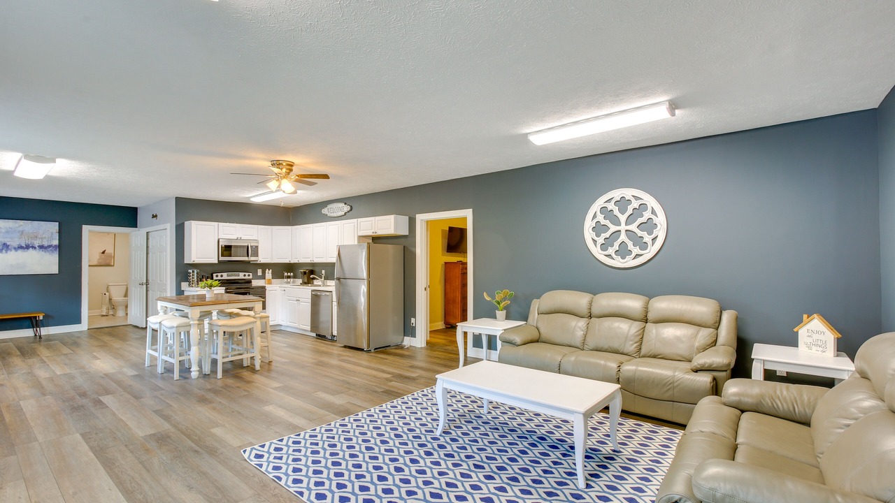 Photo of Livingroom in Cadillac