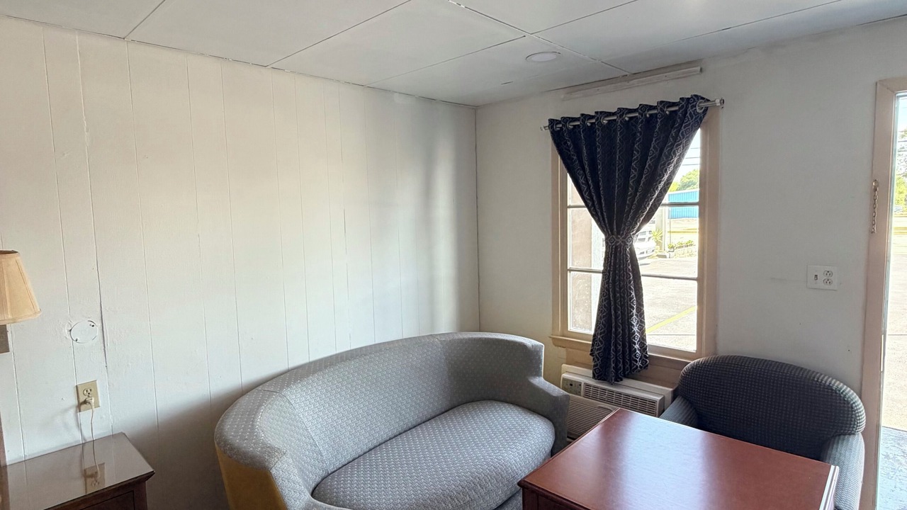 Photo of Bedroom in Perry