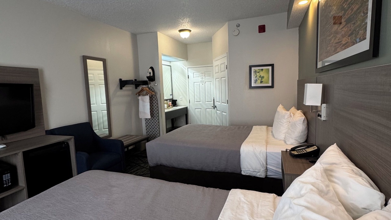 Photo of Bedroom in Lake City