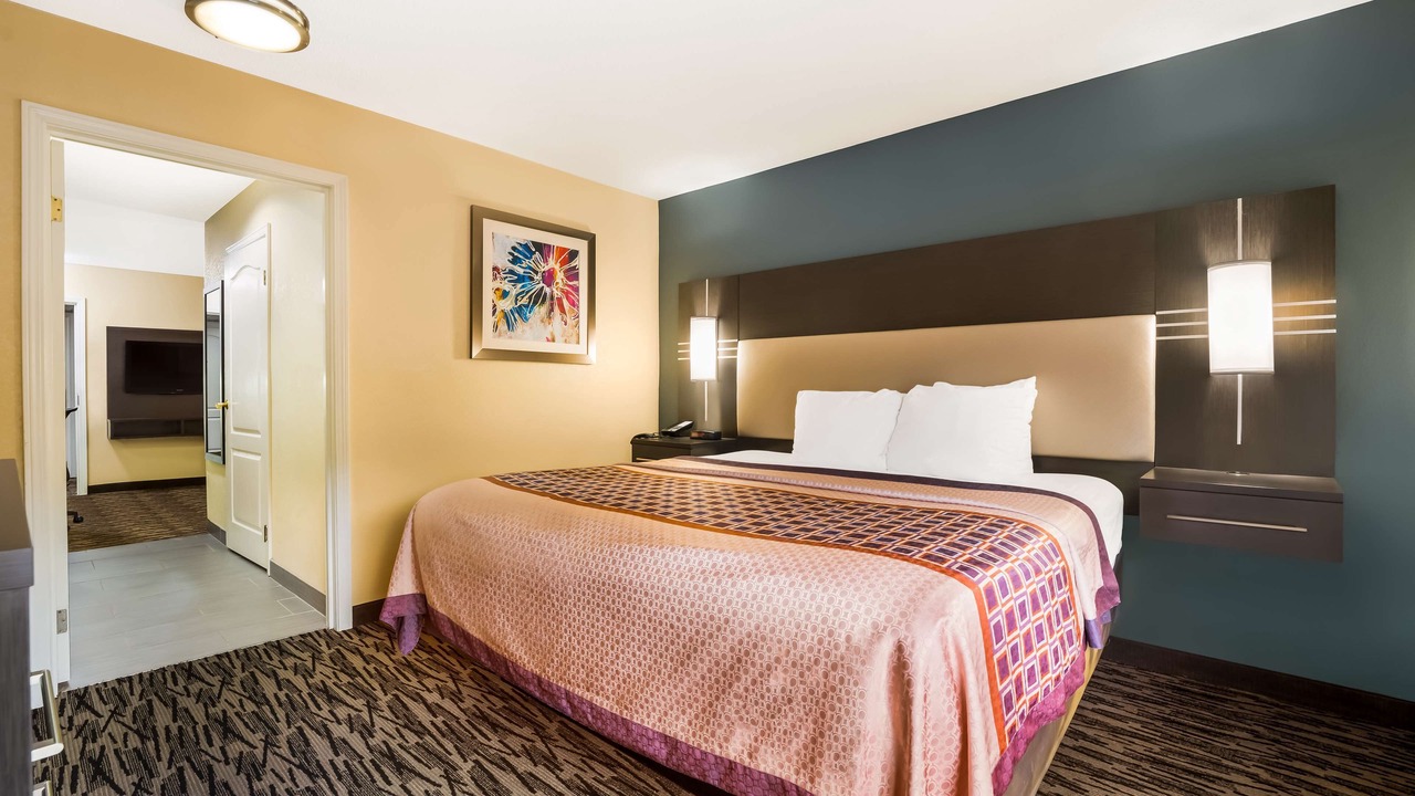 Photo of Bedroom in Perry