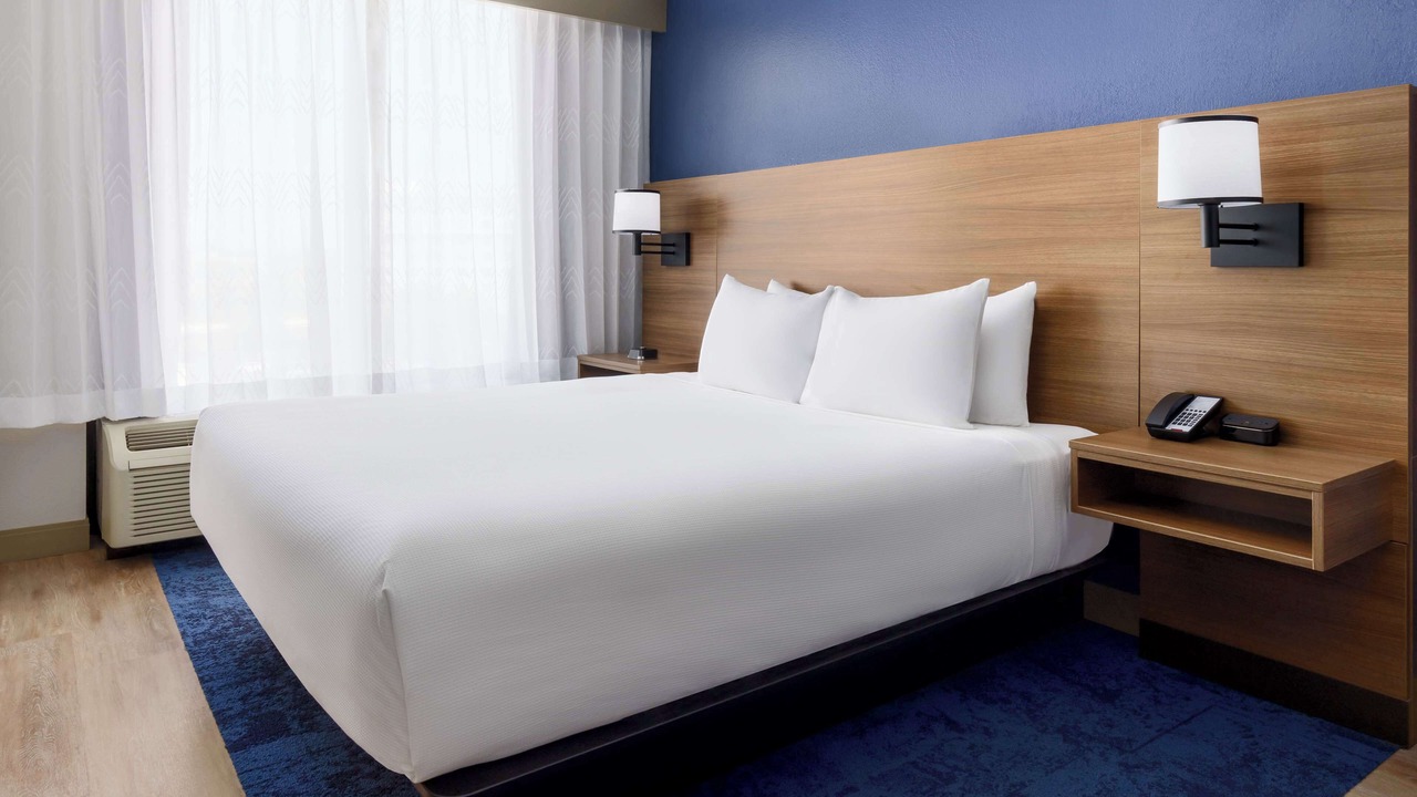 Photo of Bedroom in Florida Center