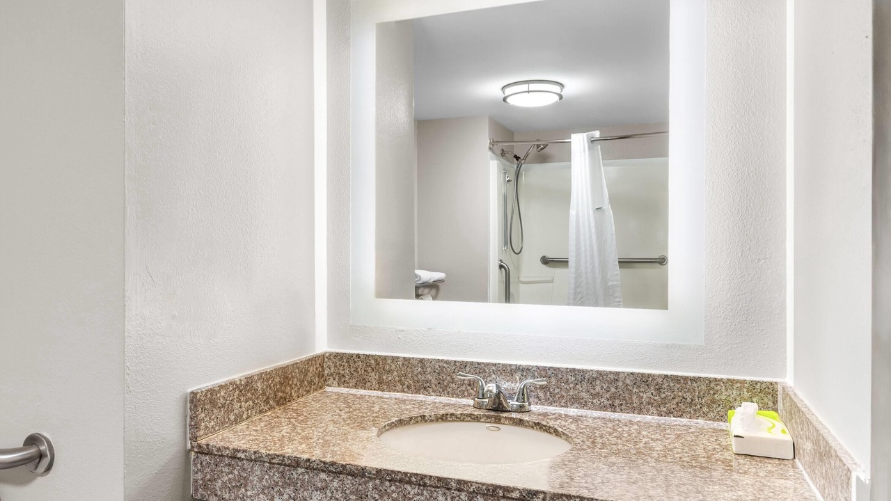 Photo of Bathroom in Enterprise