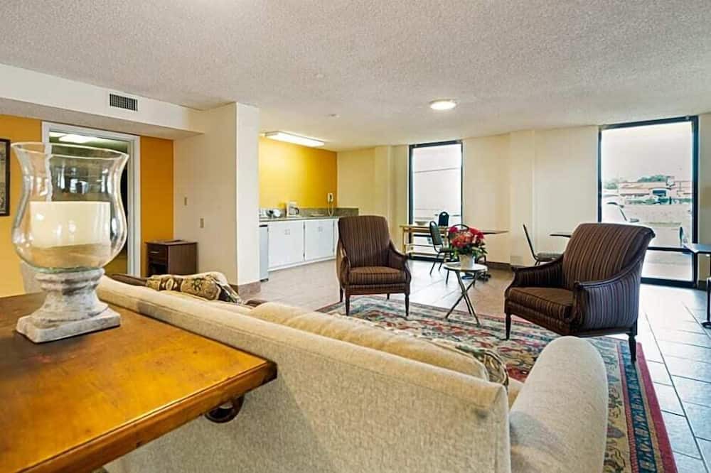 Photo of Livingroom in Atmore