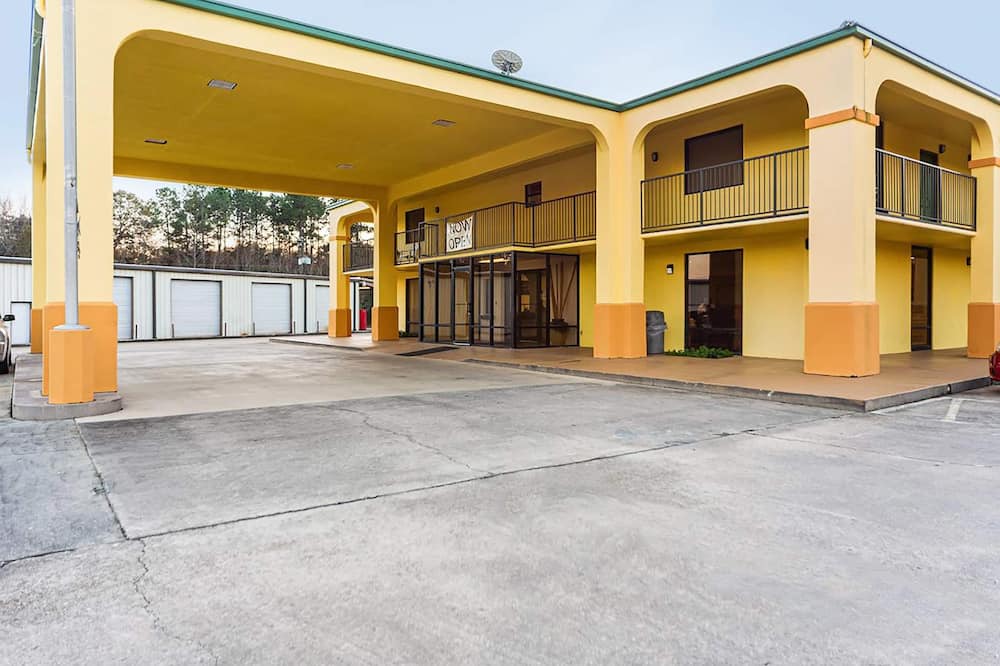 Photo of Outdoor in Atmore