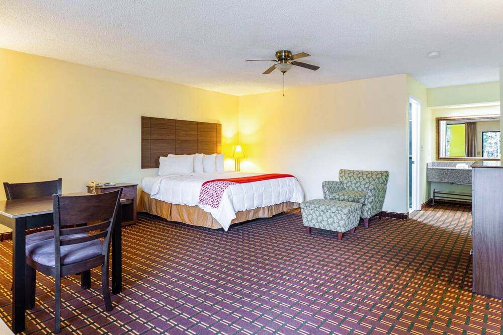 Photo of Bedroom in Atmore
