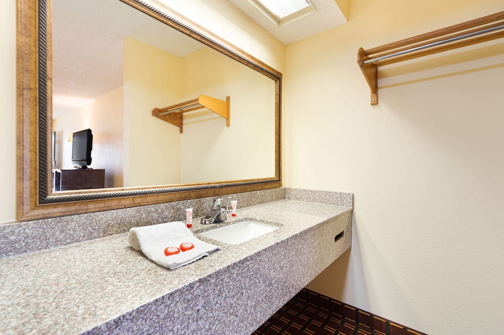 Photo of Bathroom in Atmore