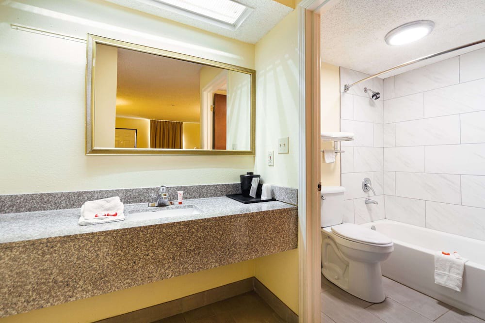 Photo of Bathroom in Atmore