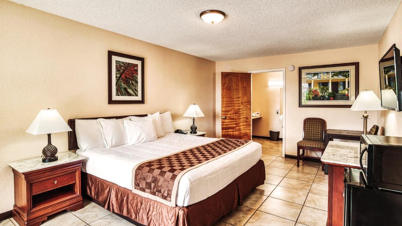 Photo of Bedroom in Lake City