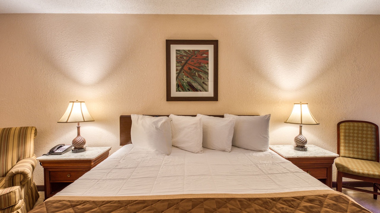Photo of Bedroom in Lake City