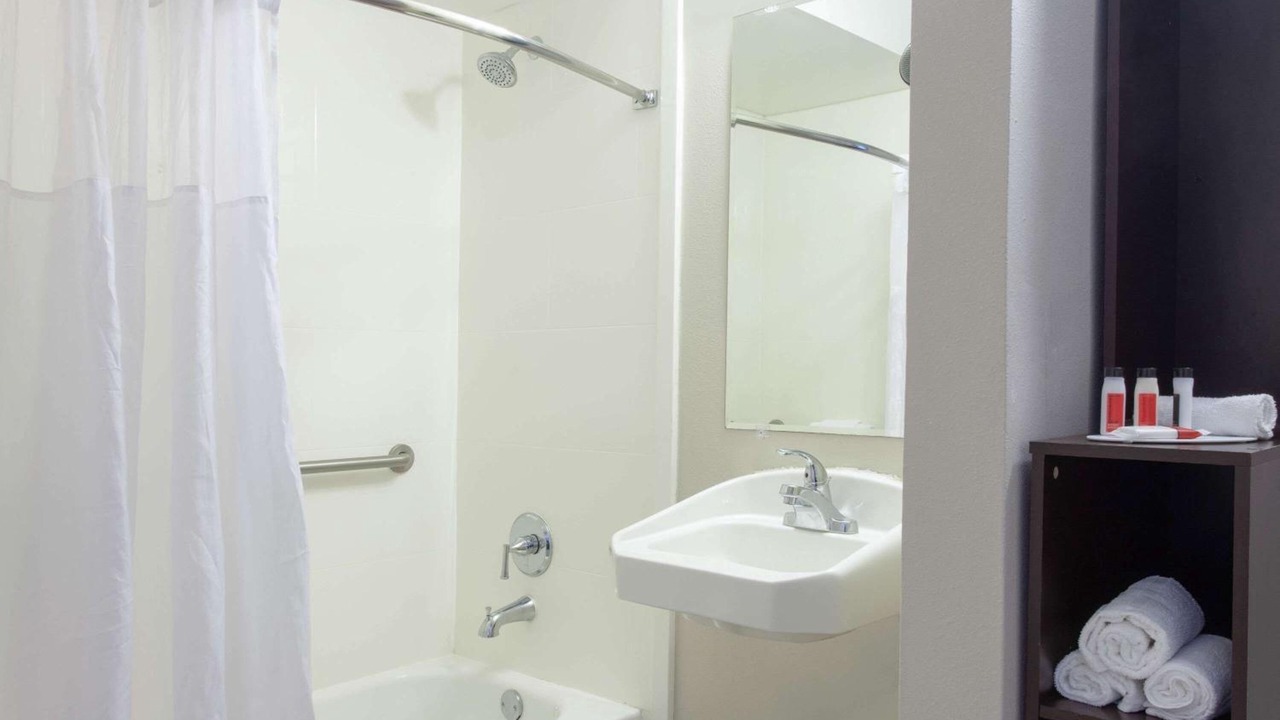 Photo of Bathroom in Florida Center
