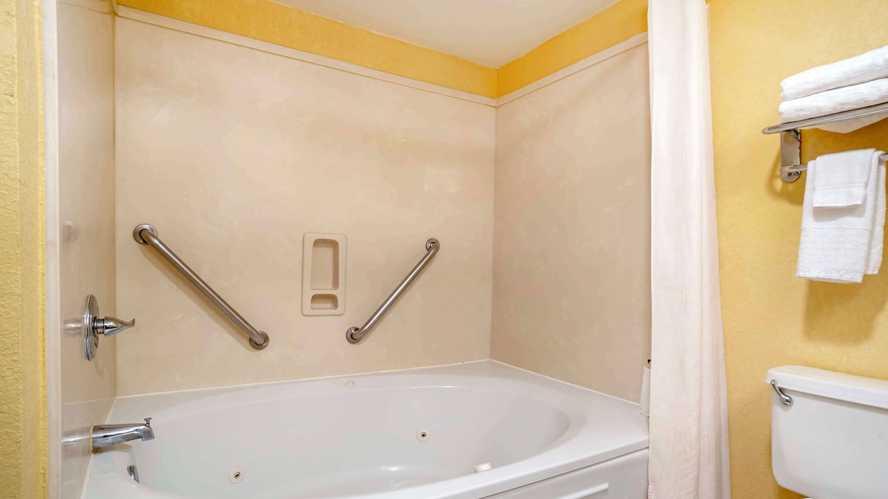 Photo of Bathroom in Pelham