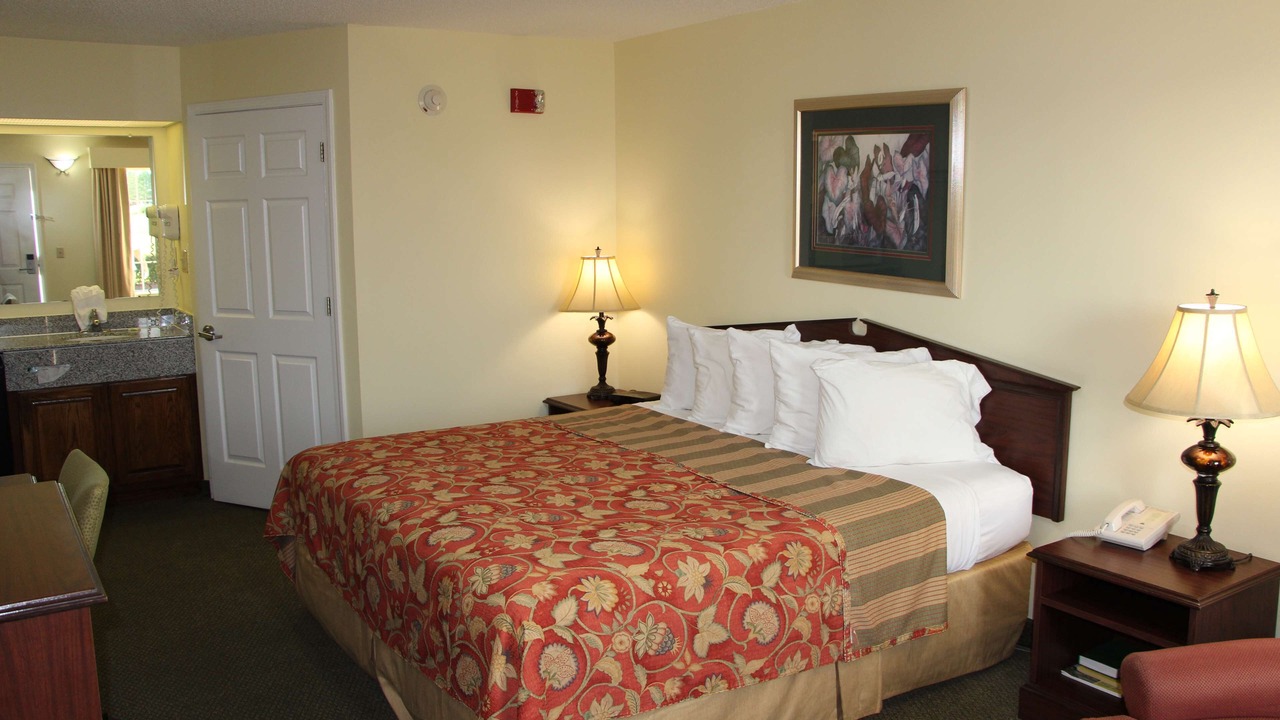 Photo of Bedroom in Perry