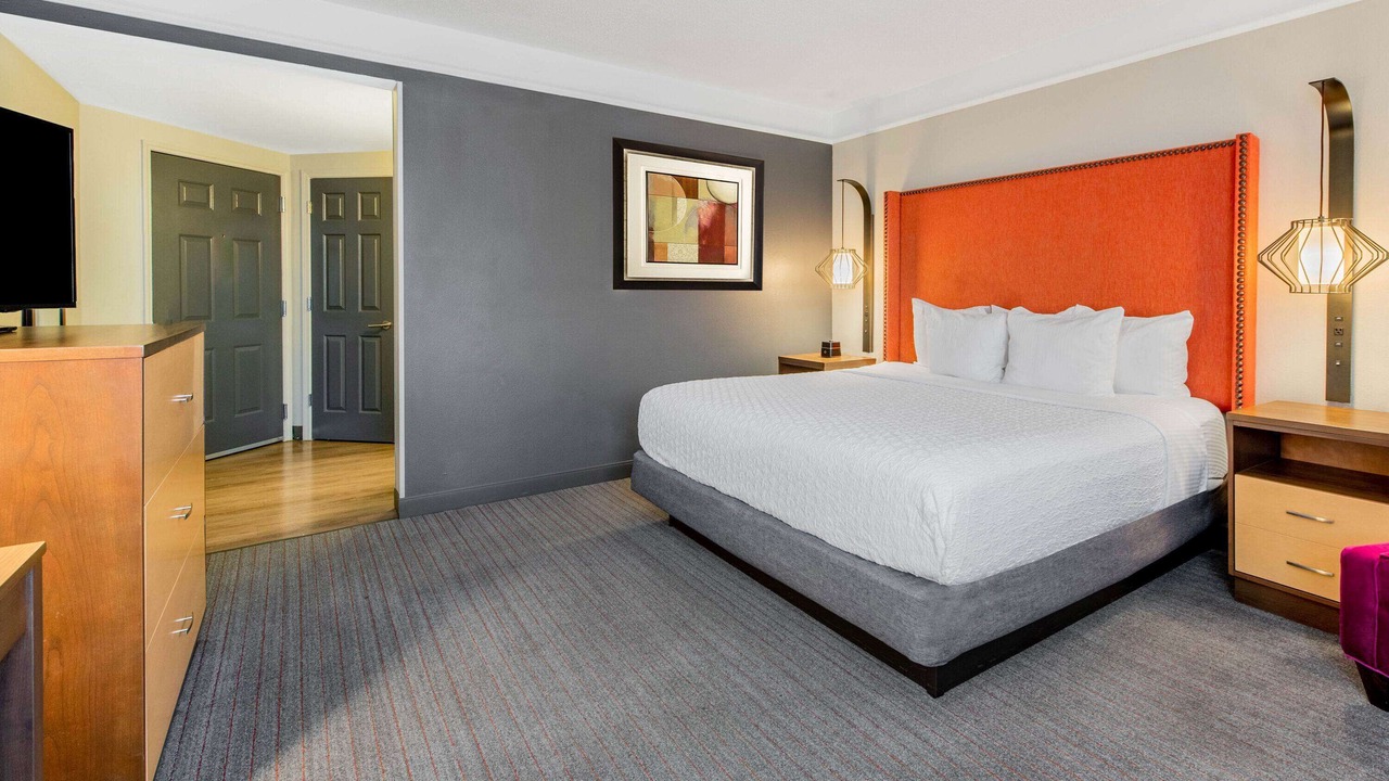 Photo of Bedroom in Central Business District