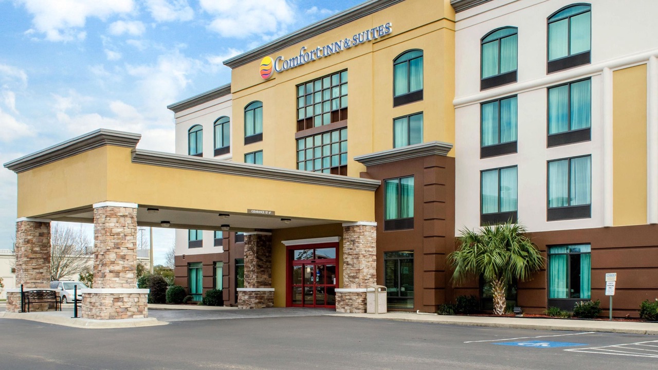 Photo of Buildings in D'Iberville