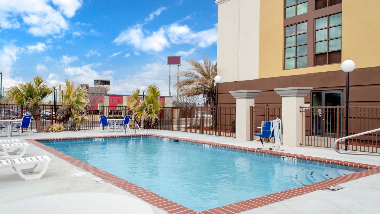 Photo of Outdoor in D'Iberville