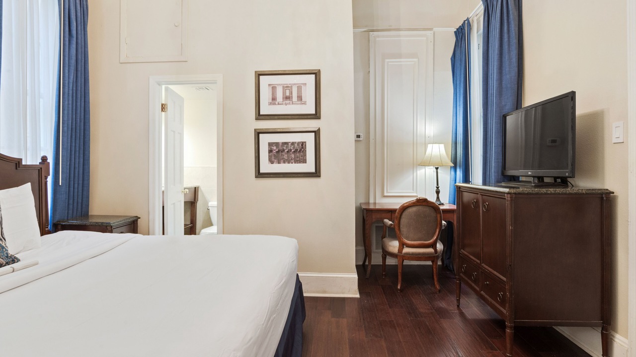 Photo of Bedroom in French Quarter