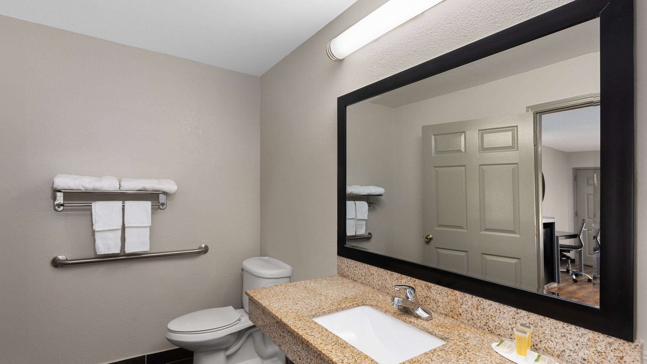 Photo of Bathroom in Childersburg